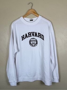 Harvard University Campus Classic Crewneck Sweatshirt - White Size Large NWT